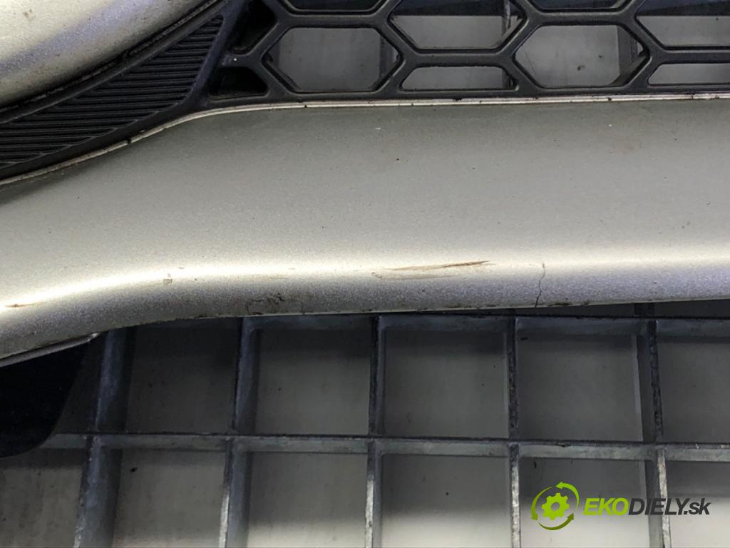 TOYOTA COROLLA Verso (ZER_, ZZE12_, R1_) 2004 - 2009    1.8 (ZNR11_) 95 kW [129 KM] benzyna 2004 - 2009  mřížka maska 53111-0F020 (Mřížky (masky) chladičů)