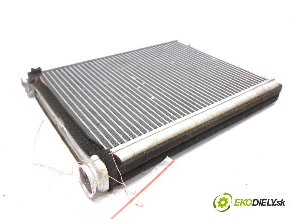 TOYOTA COROLLA Verso (ZER_, ZZE12_, R1_) 2004 - 2009    1.8 (ZNR11_) 95 kW [129 KM] benzyna 2004 - 2009  topné těleso radiátor topení  (Radiátory topení)