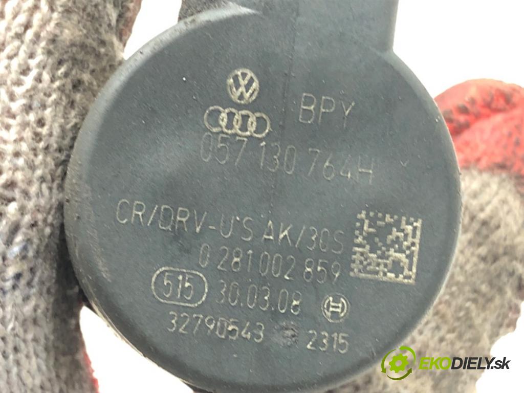 VW TRANSPORTER V Autobus (7HB, 7HJ, 7EB, 7EJ) 2003 - 2015    2.0 TDI 75 kW [102 KM] olej napędowy 2009 - 2015  Snímač tlaku paliva 057130764H (Snímače)