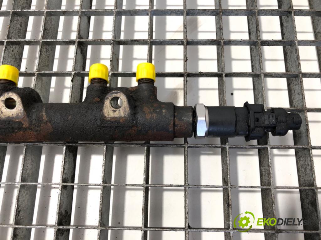 IVECO EUROCARGO I-III 1991 - 2015    120 E 24 K tector, 120 E 24 DK tector  Lišta vstrekovacia  (Vstrekovacie lišty)