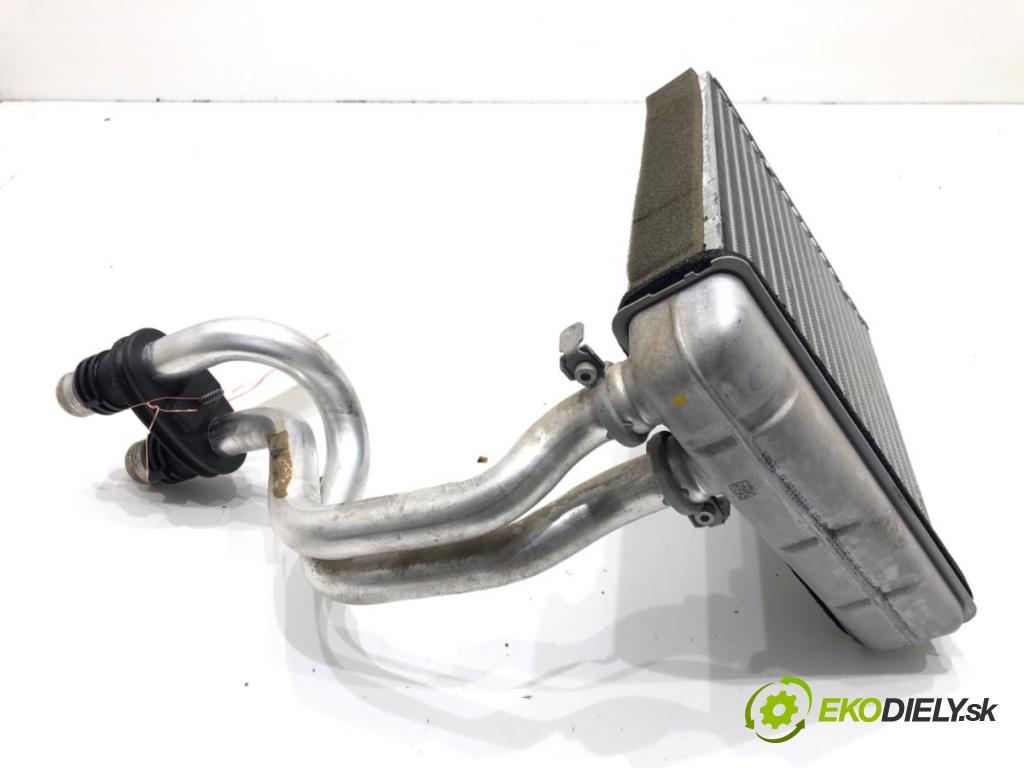 AUDI A3 (8P1) 2003 - 2013    2.0 TDI 103 kW [140 KM] olej napędowy 2005 - 2008  topné těleso radiátor topení 1K0819031A (Radiátory topení)