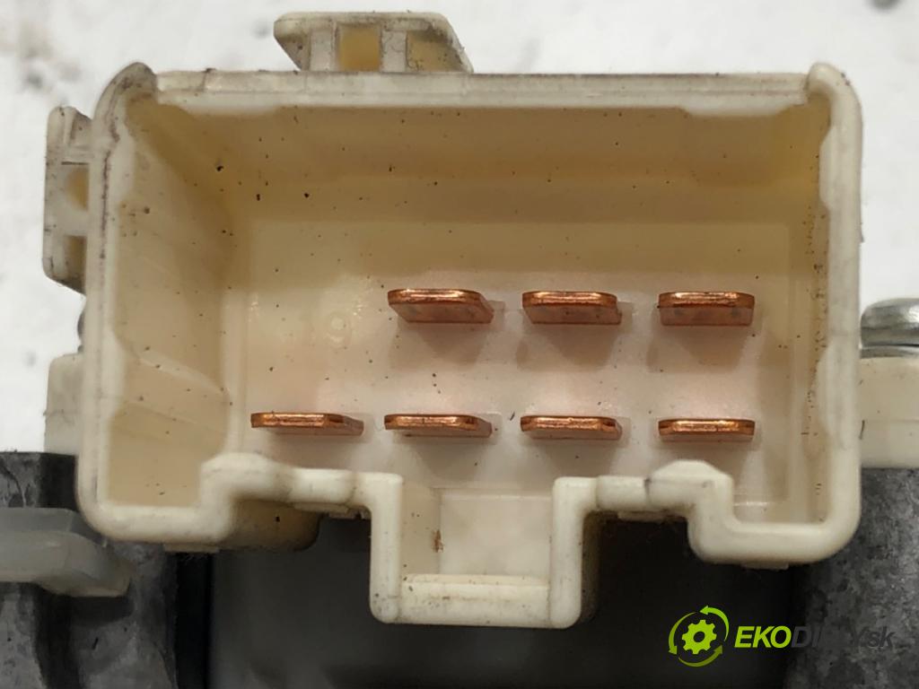 TOYOTA AURIS (_E15_) 2006 - 2012    1.4 D-4D (NDE150_) 66 kW [90 KM] olej napędowy 2007 - 2012  spinačka 45020-0204 (Spínacie skrinky a kľúče)