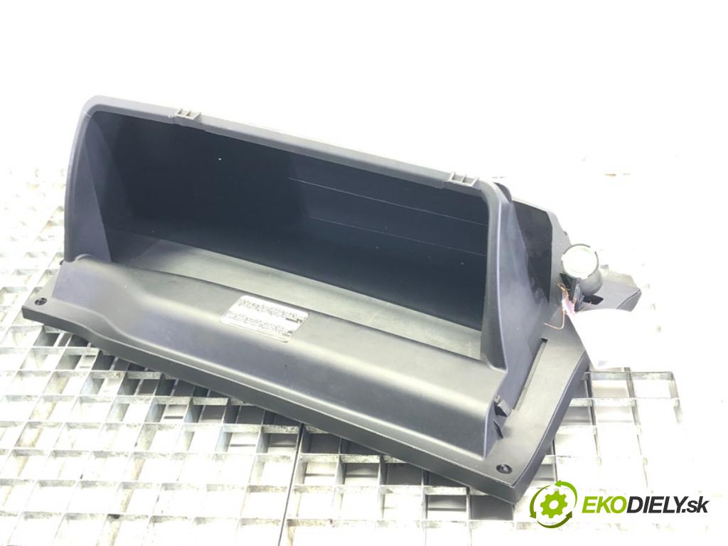 TOYOTA AURIS (_E15_) 2006 - 2012    1.4 D-4D (NDE150_) 66 kW [90 KM] olej napędowy 2007 - 2012  Priehradka, kastlík spolujazdca  (Priehradky, kastlíky)