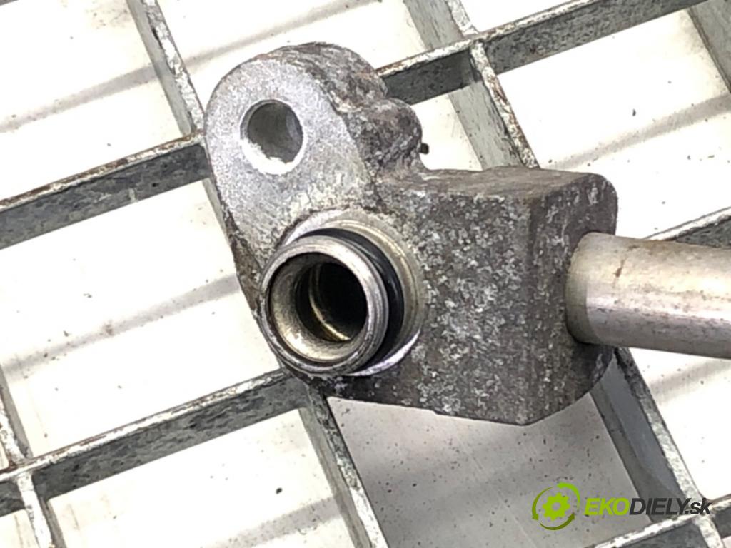 TOYOTA AURIS (_E15_) 2006 - 2012    1.4 D-4D (NDE150_) 66 kW [90 KM] olej napędowy 2007 - 2012  rúrka klimatizácie  (Rúrky klimatizácie)