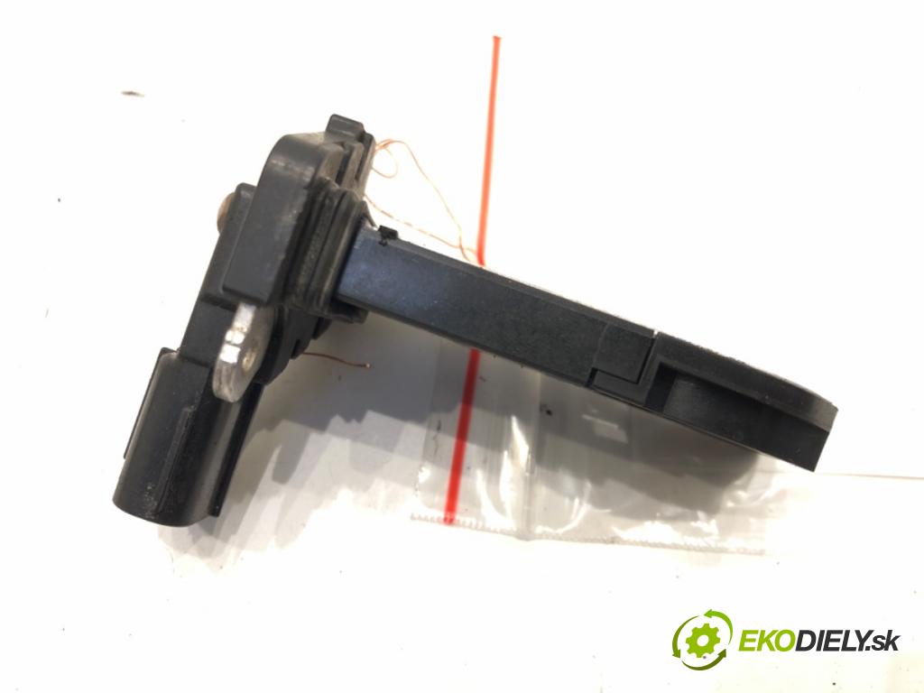 TOYOTA AURIS (_E15_) 2006 - 2012    1.4 D-4D (NDE150_) 66 kW [90 KM] olej napędowy 2007 - 2012  Váha vzduchu DMA-0218 (Váhy vzduchu)