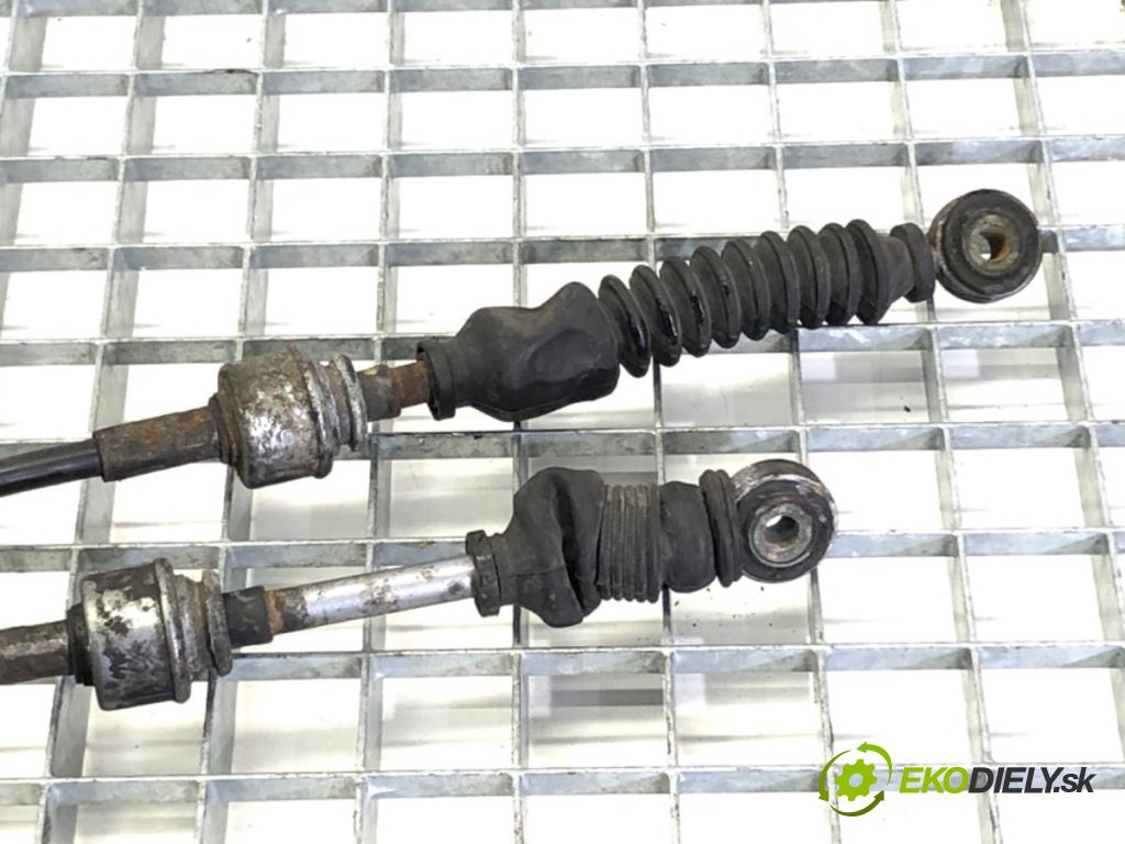 TOYOTA AURIS (_E15_) 2006 - 2012    1.4 D-4D (NDE150_) 66 kW [90 KM] olej napędowy 2007 - 2012  Kulisa 112102525 (Rýchlostné páky / kulisy)