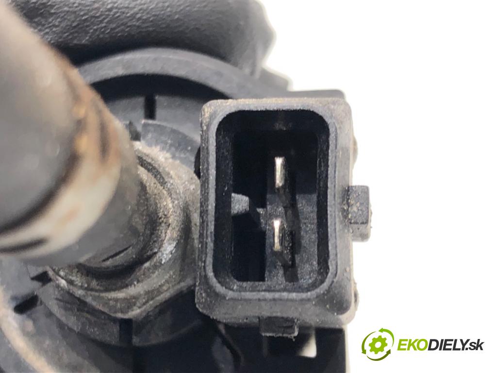 TOYOTA AURIS (_E15_) 2006 - 2012    1.4 D-4D (NDE150_) 66 kW [90 KM] olej napędowy 2007 - 2012  motorek paliva Webasto 22454201 (Webasto ohřívače)