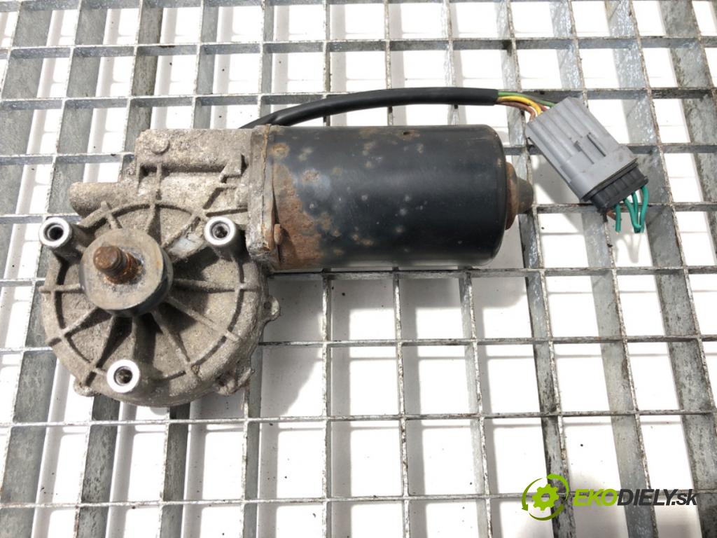 IVECO EUROCARGO I-III 1991 - 2015    120 E 18 K  Motor stieračov predný 403.945