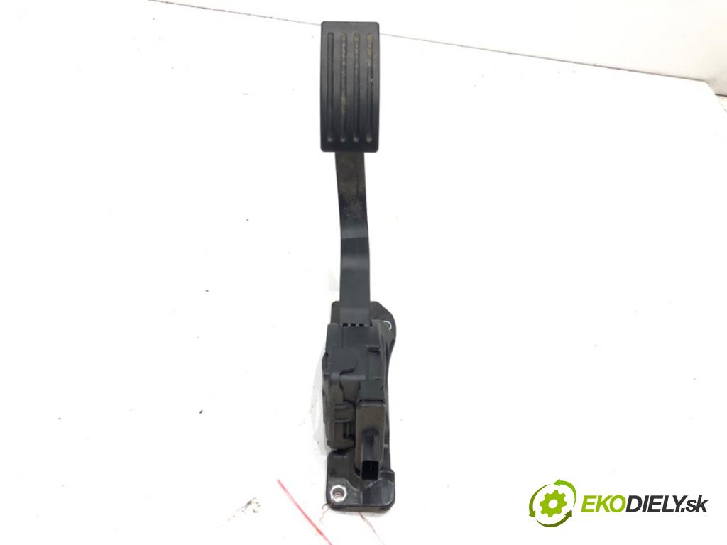 VOLVO V40 liftback (525, 526) 2012 - 2022    D2 84 kW [114 KM] olej napędowy 2012 - 2022  Potenciometer plynu 31280597 (Pedále)