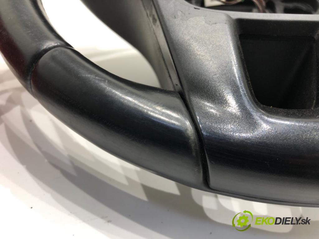 VOLVO V40 liftback (525, 526) 2012 - 2022    D2 84 kW [114 KM] olej napędowy 2012 - 2022  Volant 31250592 (Volanty)