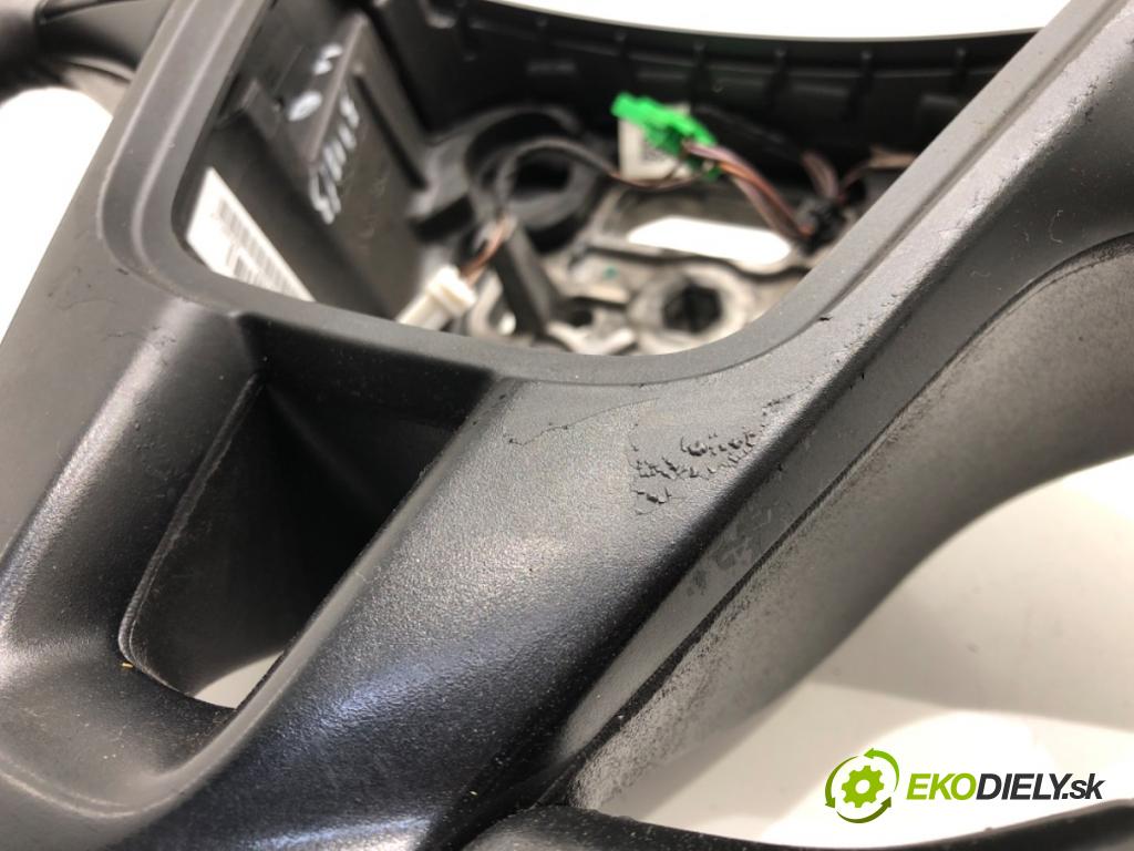 VOLVO V40 liftback (525, 526) 2012 - 2022    D2 84 kW [114 KM] olej napędowy 2012 - 2022  Volant 31250592 (Volanty)