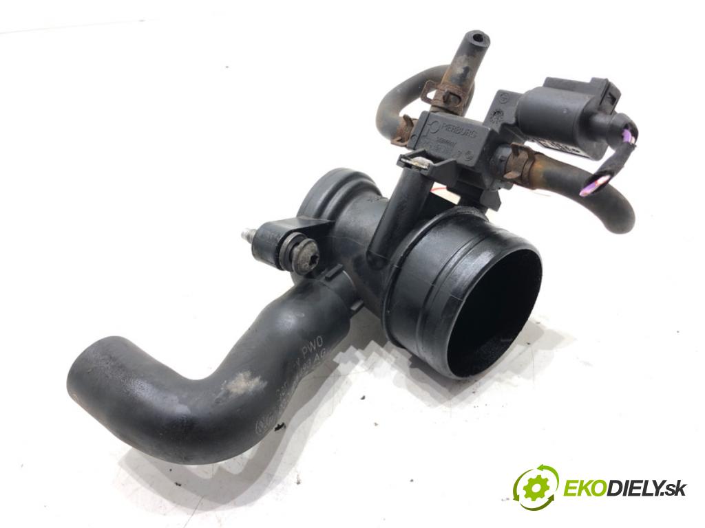 VW PASSAT B6 sedan 2008 90 kW 1.4 TSI 1390 priruba Rúra turba 03C129656B