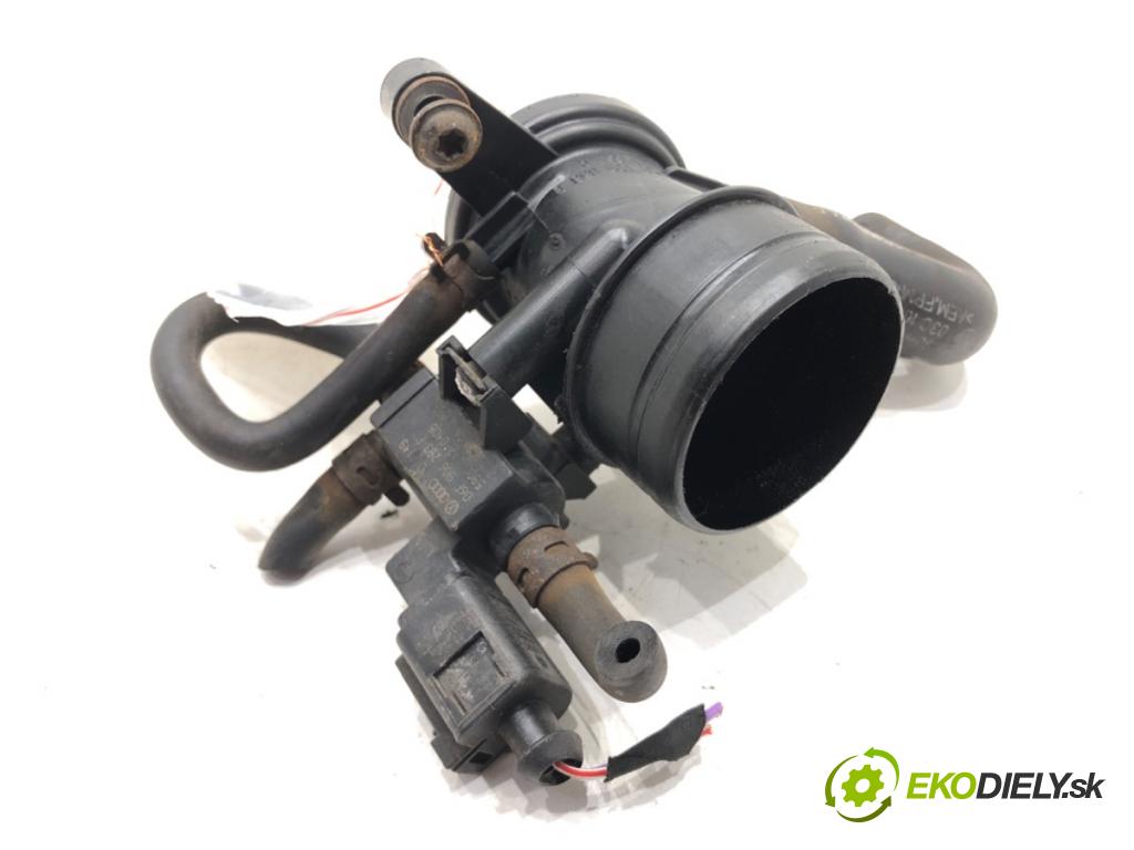VW PASSAT B6 sedan 2008 90 kW 1.4 TSI 1390 priruba Rúra turba 03C129656B