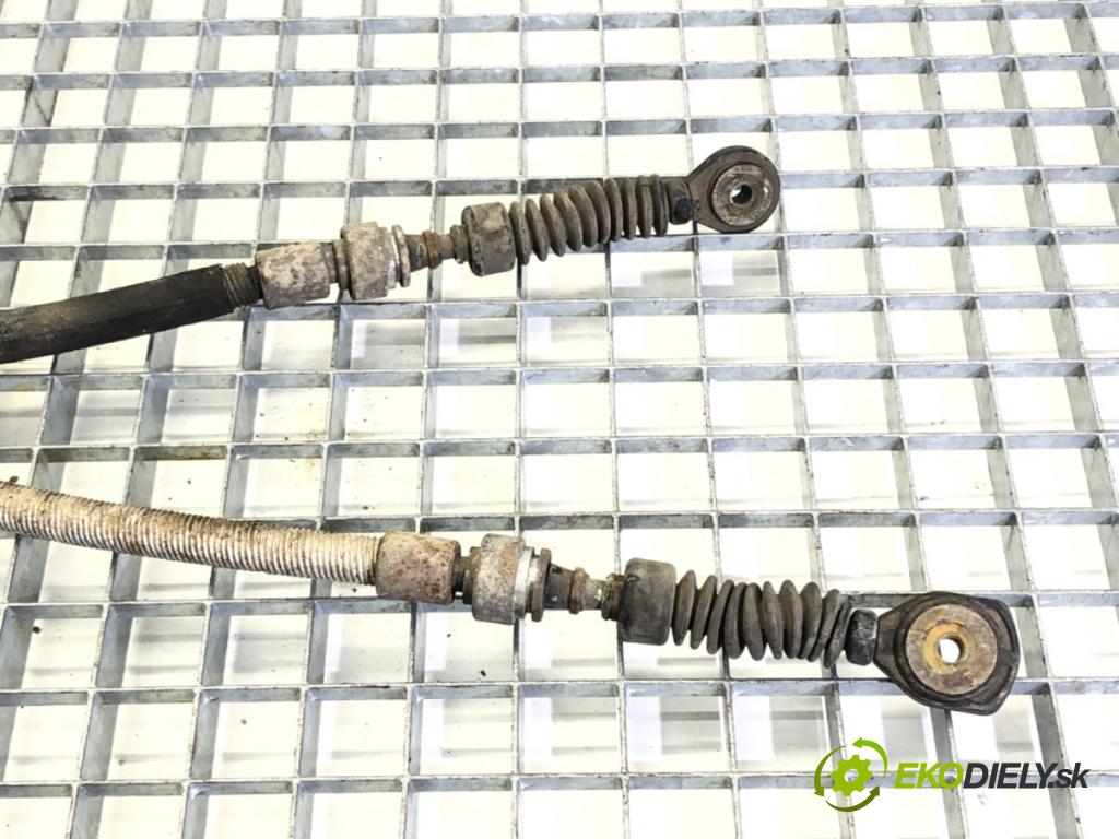 TOYOTA YARIS (_P13_) 2010 - 2022    1.4 D (NLP130_) 66 kW [90 KM] olej napędowy 2011 - 2022  Kulisa  (Rýchlostné páky / kulisy)