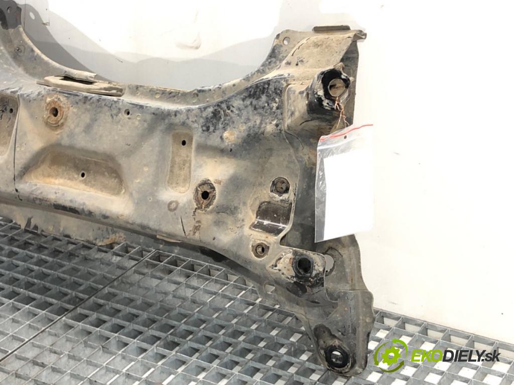 TOYOTA YARIS (_P13_) 2010 - 2022    1.4 D (NLP130_) 66 kW [90 KM] olej napędowy 2011 - 2022  výztuha pod motor  (Výztuhy přední)