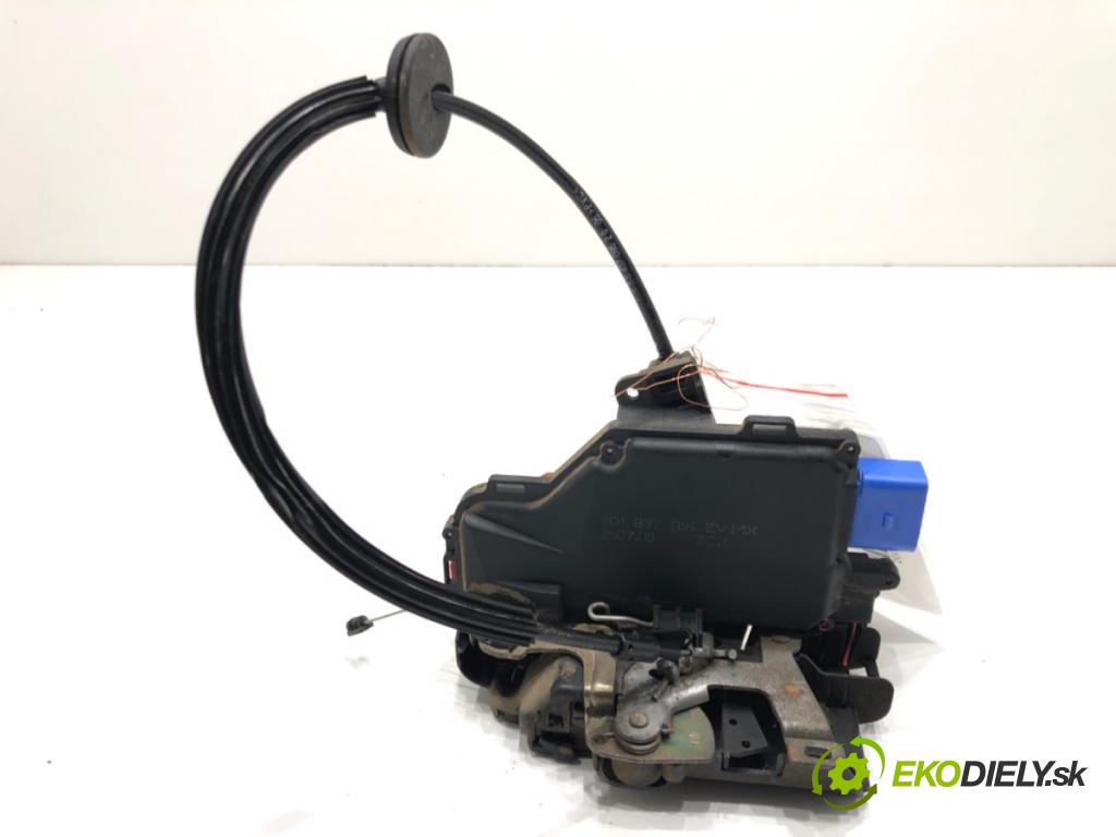 VW JETTA III (1K2) 2004 - 2013    1.9 TDI 77 kW [105 KM] olej napędowy 2005 - 2010  zámok dveře pravý přední část 3D1837016