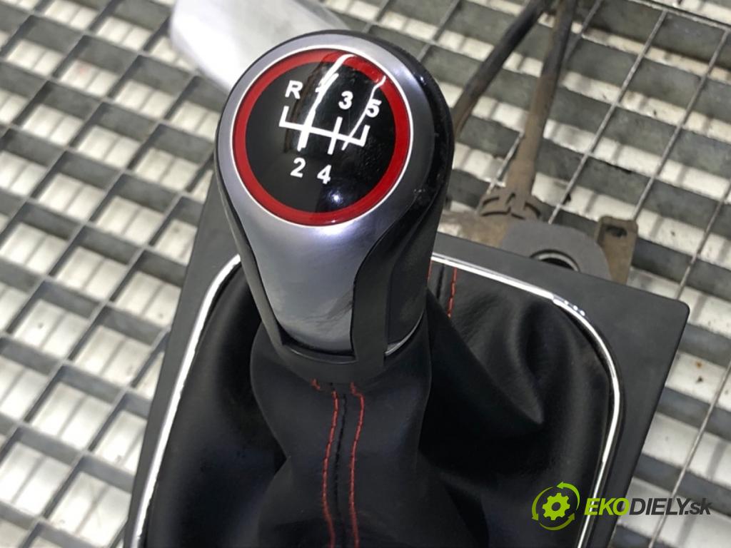 VW JETTA III (1K2) 2004 - 2013    1.9 TDI 77 kW [105 KM] olej napędowy 2005 - 2010  Kulisa 1K0711611 (Rýchlostné páky / kulisy)