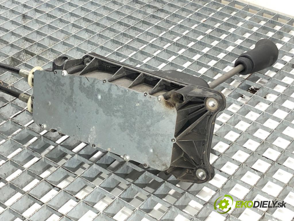 DACIA LODGY (JS_) 2012 - 2022    1.6 SCe 100 75 kW [102 KM] benzyna 2015 - 2022  Kulisa 349018943R (Rýchlostné páky / kulisy)