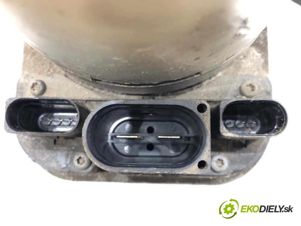 SKODA ROOMSTER Praktik (5J) 2007 - 2015    1.4 63 kW [86 KM] benzyna 2007 - 2015  Pumpa servočerpadlo 6R0423156 (Servočerpadlá, pumpy riadenia)