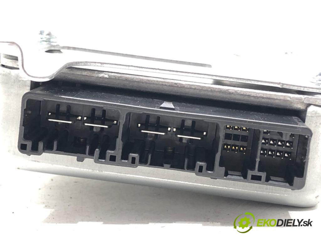 TOYOTA YARIS Nadwozie pełne / liftback (_P13_) 2012 - 2022    1.5 Hybrid (NHP130) 55 kW [75 KM] Hybryda silnik benzynowy / elektryczny 2015 - 2022  Modul servočerpadlo 89650-0D353 (Ostatné)