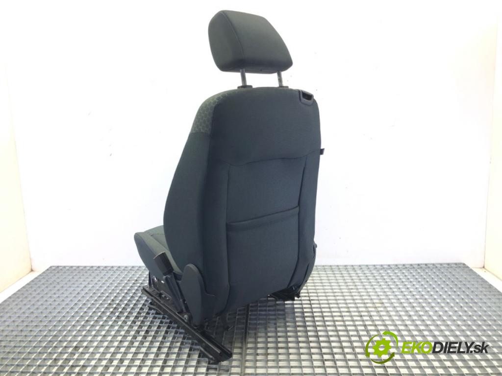 FORD FIESTA VI (CB1, CCN) 2008 - 2022    1.6 Ti 88 kW [120 KM] benzyna 2008 - 2012  Sedadlo pravy predný