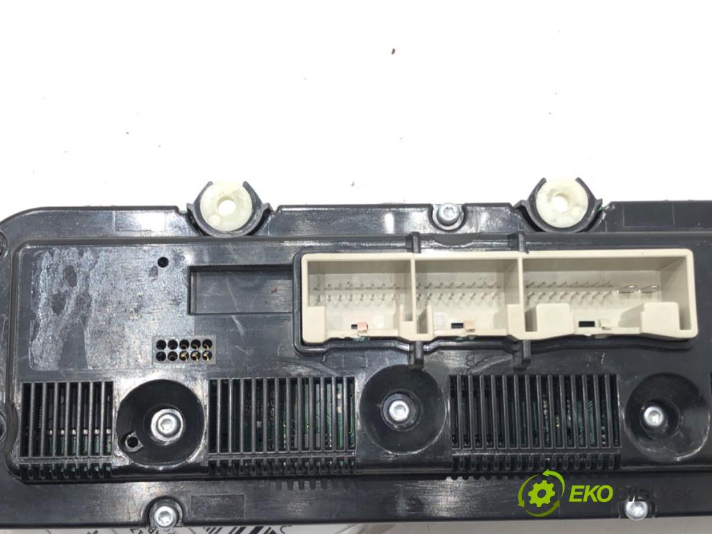 SKODA OCTAVIA II (1Z3) 2004 - 2013    1.9 TDI 77 kW [105 KM] olej napędowy 2004 - 2010  Panel ovládania kúrenia  (Prepínače, spínače, tlačidlá a ovládače kúrenia)