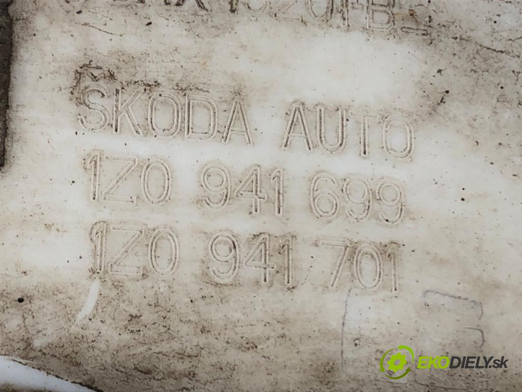 SKODA OCTAVIA II (1Z3) 2004 - 2013    1.9 TDI 77 kW [105 KM] olej napędowy 2004 - 2010  hmlové svetlo, hmlovka levý přední část 1Z0941699