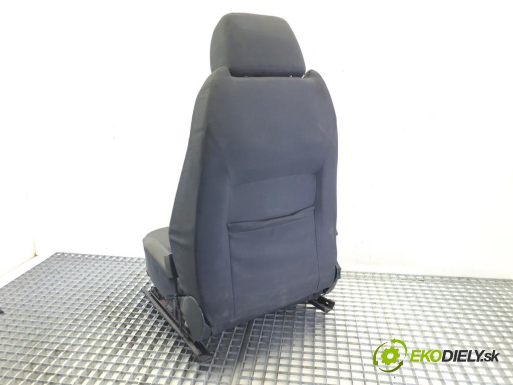 SKODA OCTAVIA II (1Z3) 2004 - 2013    1.9 TDI 77 kW [105 KM] olej napędowy 2004 - 2010  Sedadlo pravy predný