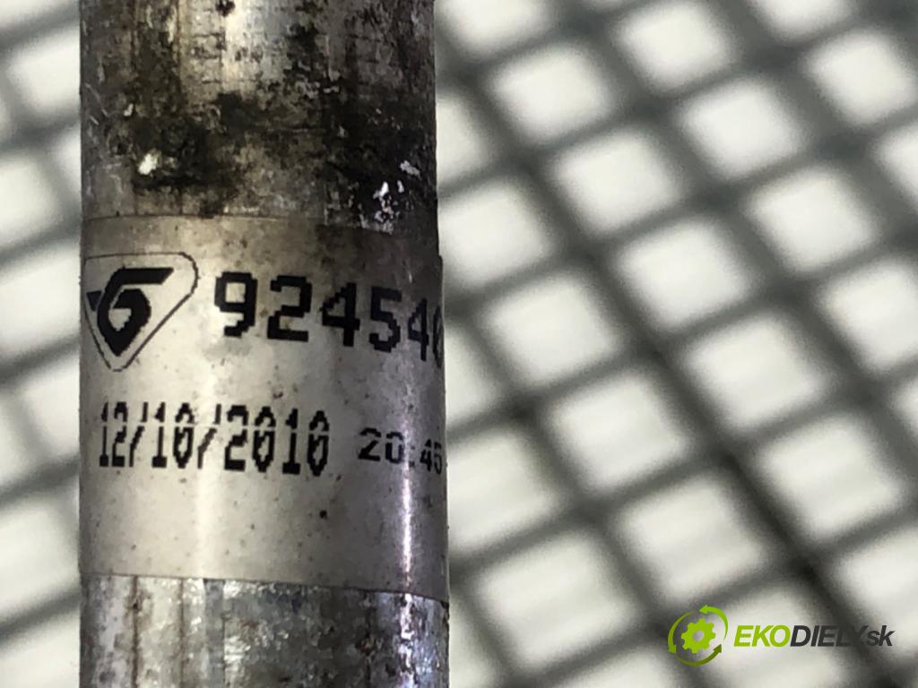 RENAULT MEGANE III liftback (BZ0/1_, B3_) 2008 - 2022    1.6 16V (BZ1B, BZ1H) 81 kW [110 KM] benzyna 2008 - 2022  rúrka klimatizácie 924540018 (Rúrky klimatizácie)