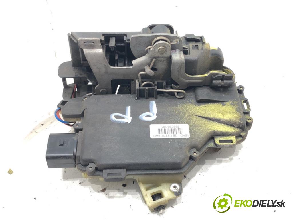 SEAT LEON (1M1) 1999 - 2006    1.9 TDI 96 kW [130 KM] olej napędowy 2003 - 2006  zámok dveře pravý přední část