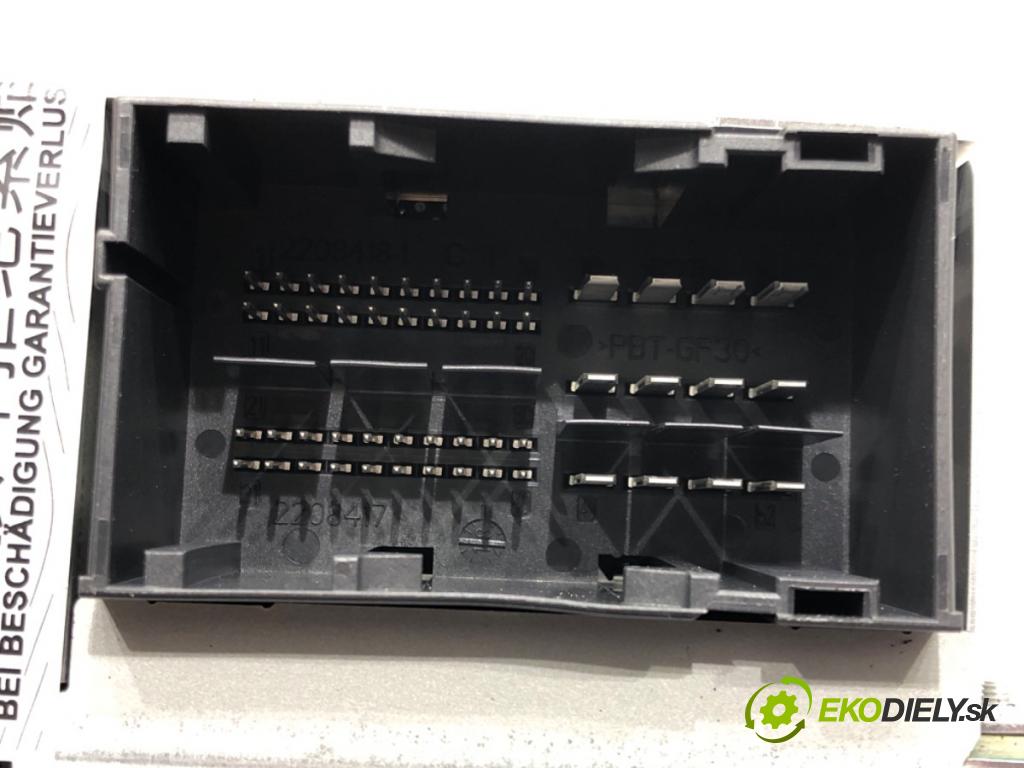 FIAT TIPO liftback (356_) 2016 - 2022    1.4 (356HXF1B) 88 kW [120 KM] benzyna 2016 - 2022  RADIO 07356803530 (Audio zariadenia)