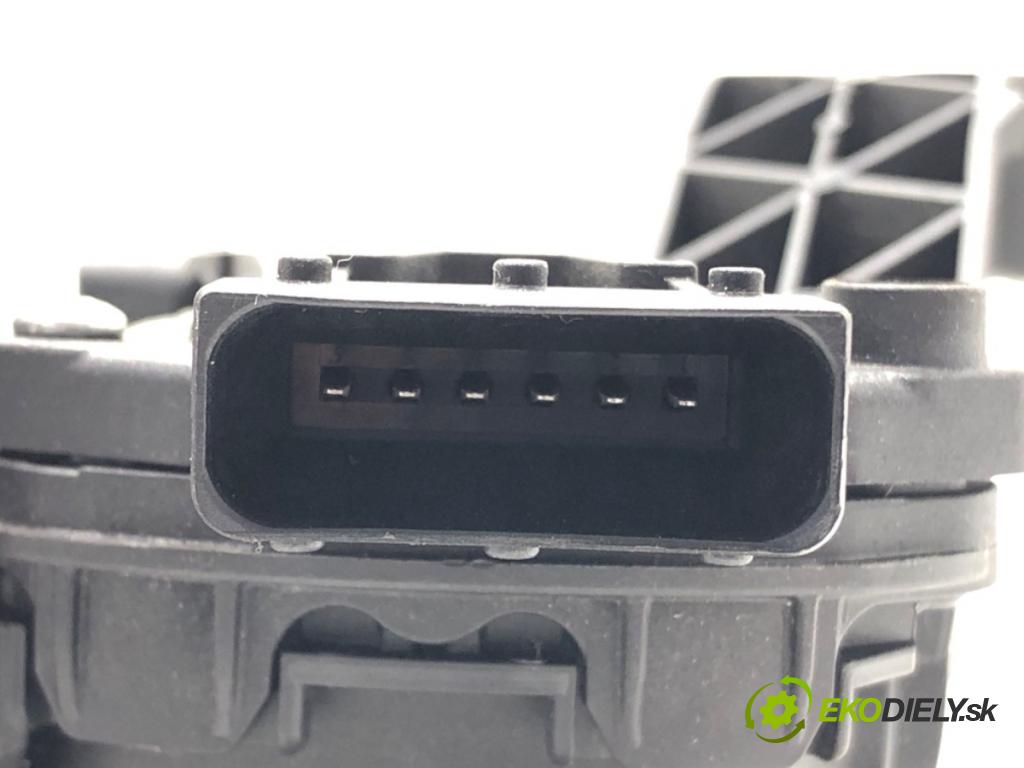 FIAT TIPO liftback (356_) 2016 - 2022    1.4 (356HXF1B) 88 kW [120 KM] benzyna 2016 - 2022  Potenciometer plynu 51987018 (Pedále)