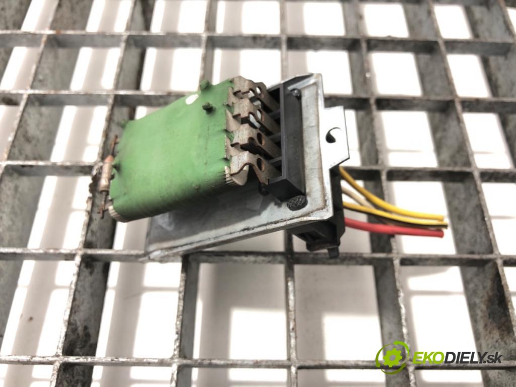 VW TRANSPORTER IV Autobus (70B, 70C, 7DB, 7DK, 70J, 70K, 7DC, 7 1990 - 2004    2.4 D 57 kW [78 KM] olej napędowy 1990 - 1998  Odpor, rezistor kúrenia vzduchu 701959263 (Odpory (rezistory) kúrenia)