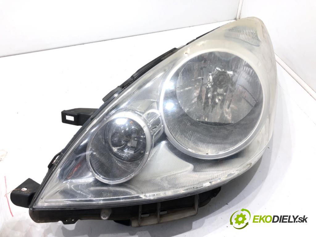 NISSAN NOTE (E11, NE11) 2005 - 2013    1.4 65 kW [88 KM] benzyna 2006 - 2012  Svetlomet ľavy predný