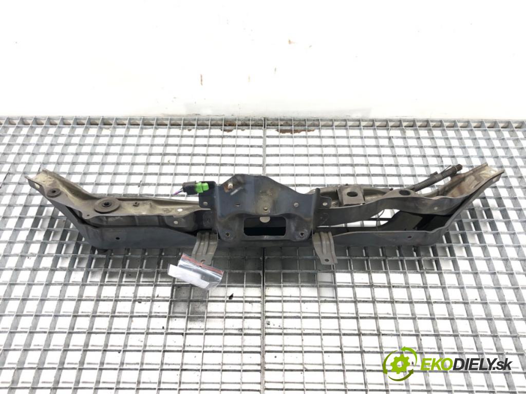 NISSAN NOTE (E11, NE11) 2005 - 2013    1.4 65 kW [88 KM] benzyna 2006 - 2012  držák přední část  (Výztuhy přední)