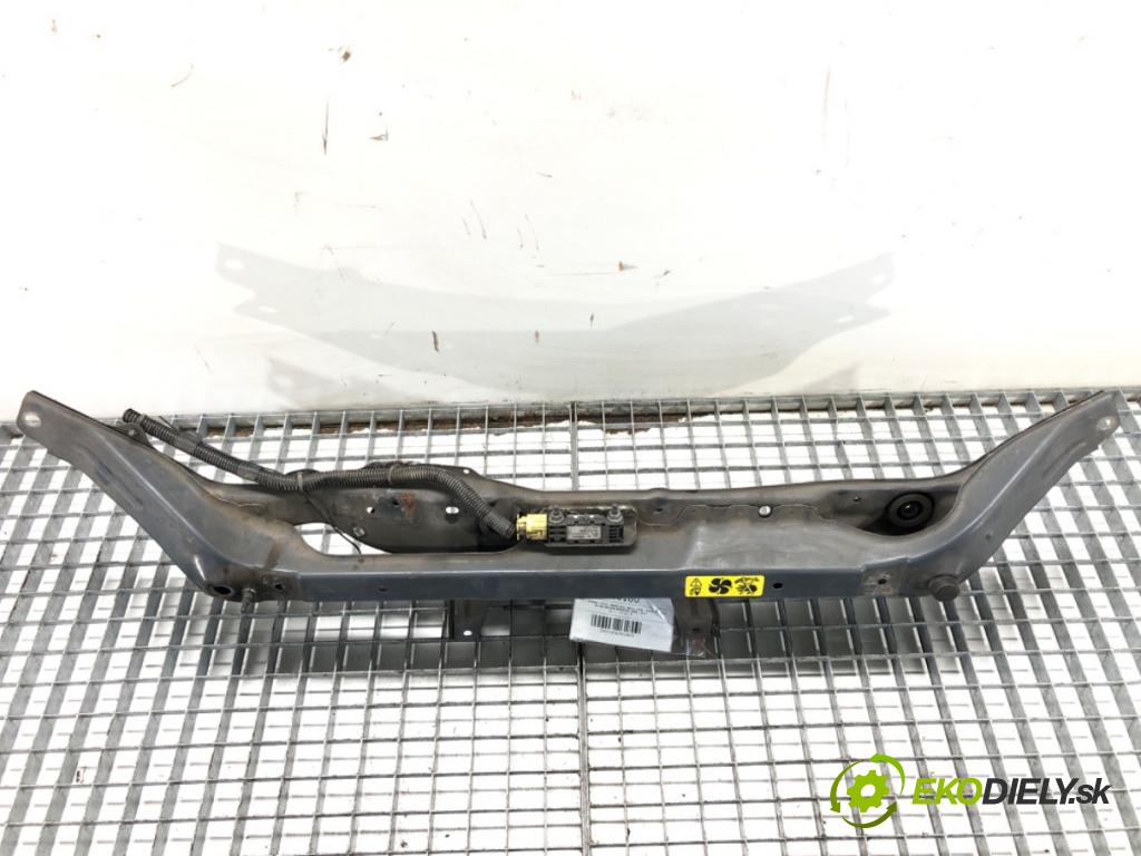 NISSAN NOTE (E11, NE11) 2005 - 2013    1.4 65 kW [88 KM] benzyna 2006 - 2012  držák přední část  (Výztuhy přední)