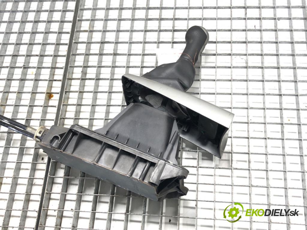 NISSAN NOTE (E11, NE11) 2005 - 2013    1.4 65 kW [88 KM] benzyna 2006 - 2012  Kulisa 3550900 (Rýchlostné páky / kulisy)