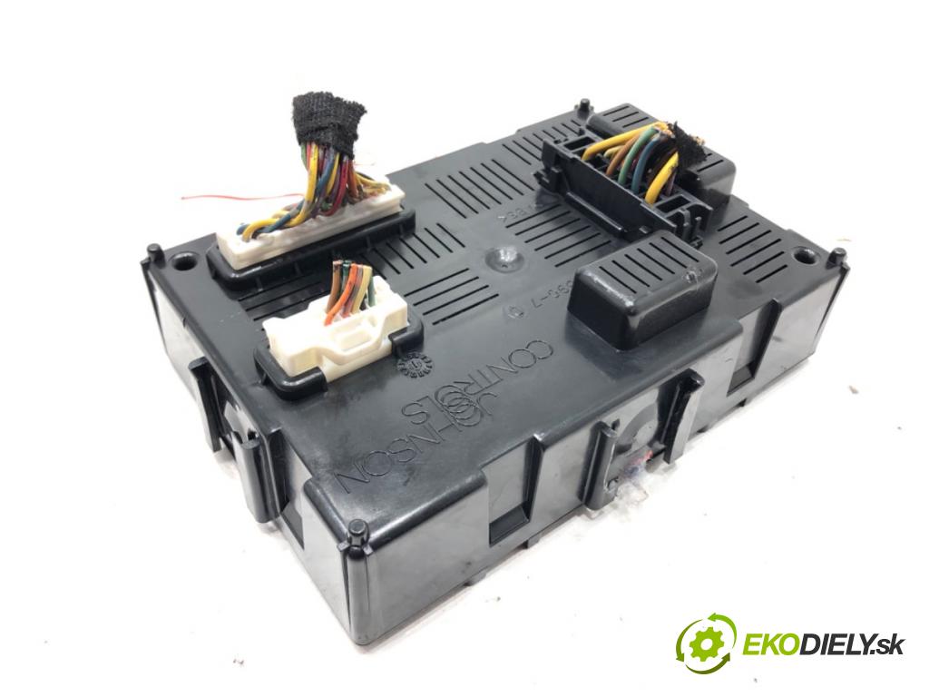 NISSAN NOTE (E11, NE11) 2005 - 2013    1.4 65 kW [88 KM] benzyna 2006 - 2012  Modul BCM 284B2EM01E (Ostatné)