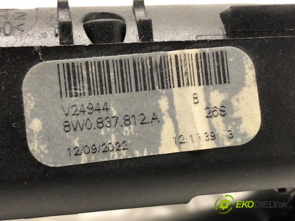 AUDI A4 B9 (8W2, 8WC) 2015 - 2022    35 TFSI Mild Hybrid 110 kW [150 KM] Hybryda silnik benzynowy / elektryczny 2018 - 2022  Kľučka vonkajšia pravy predný 8W0837812A