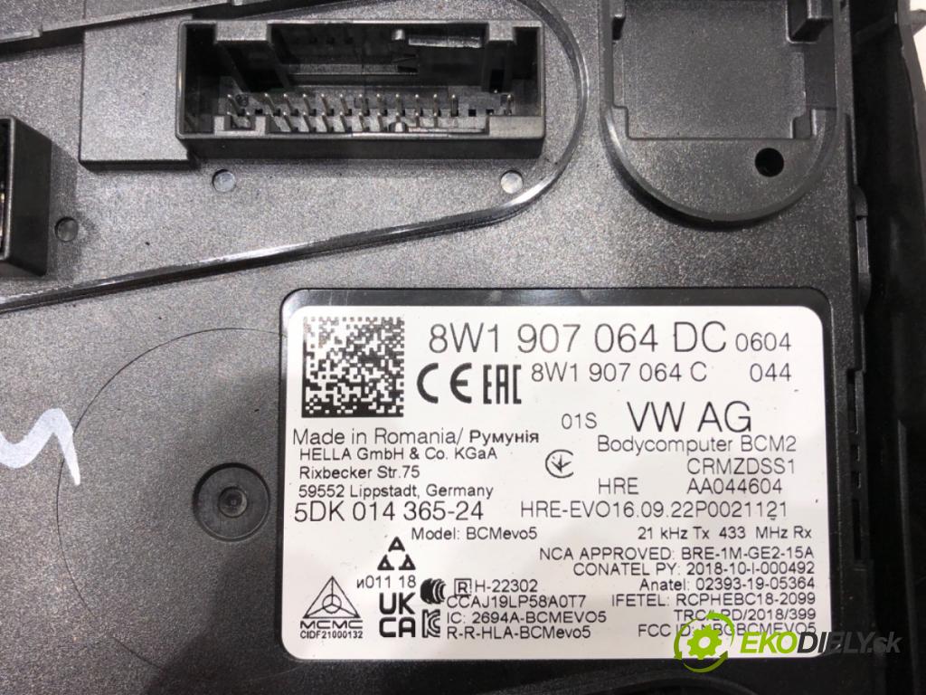 AUDI A4 B9 (8W2, 8WC) 2015 - 2022    35 TFSI Mild Hybrid 110 kW [150 KM] Hybryda silnik benzynowy / elektryczny 2018 - 2022  Modul komfortu 8W1907064DC (Moduly komfortu)