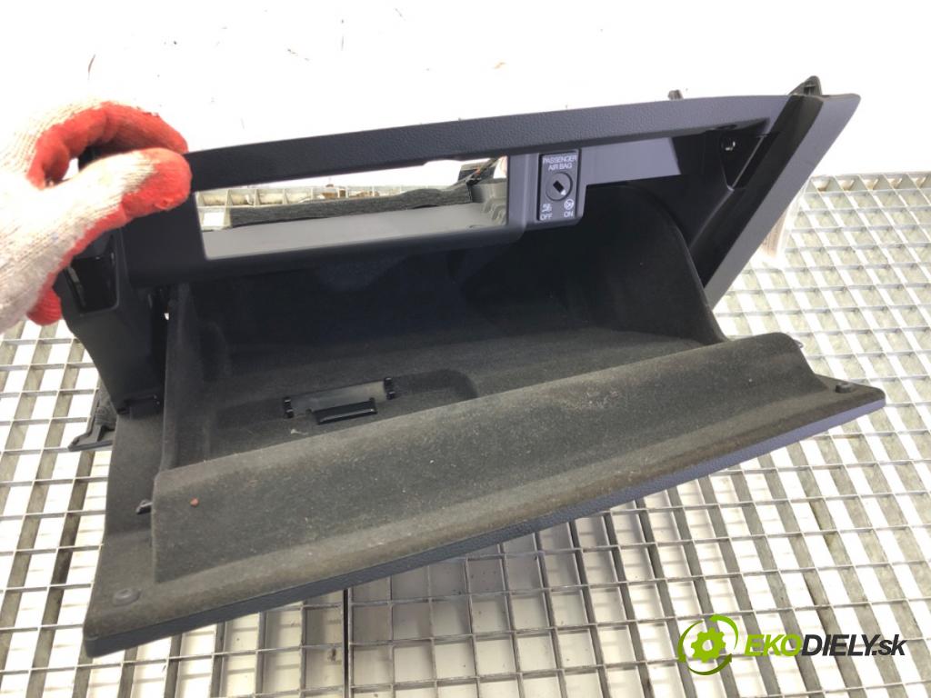 AUDI A4 B9 (8W2, 8WC) 2015 - 2022    35 TFSI Mild Hybrid 110 kW [150 KM] Hybryda silnik benzynowy / elektryczny 2018 - 2022  Priehradka, kastlík spolujazdca 8W1857035C (Priehradky, kastlíky)