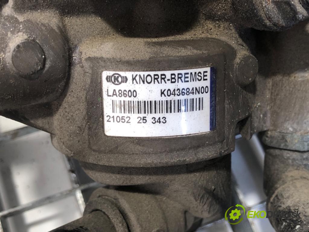 IVECO EUROCARGO I-III 1991 - 2015    120 E 18 K  kondenzátor sušič vzduchu K043684N00 (Ostatní)