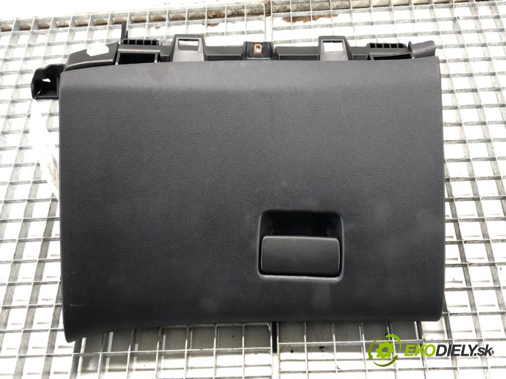 OPEL ASTRA J GTC 2011 - 2022    2.0 CDTI (08) 121 kW [165 KM] olej napędowy 2011 - 2015  Priehradka, kastlík spolujazdca  (Priehradky, kastlíky)