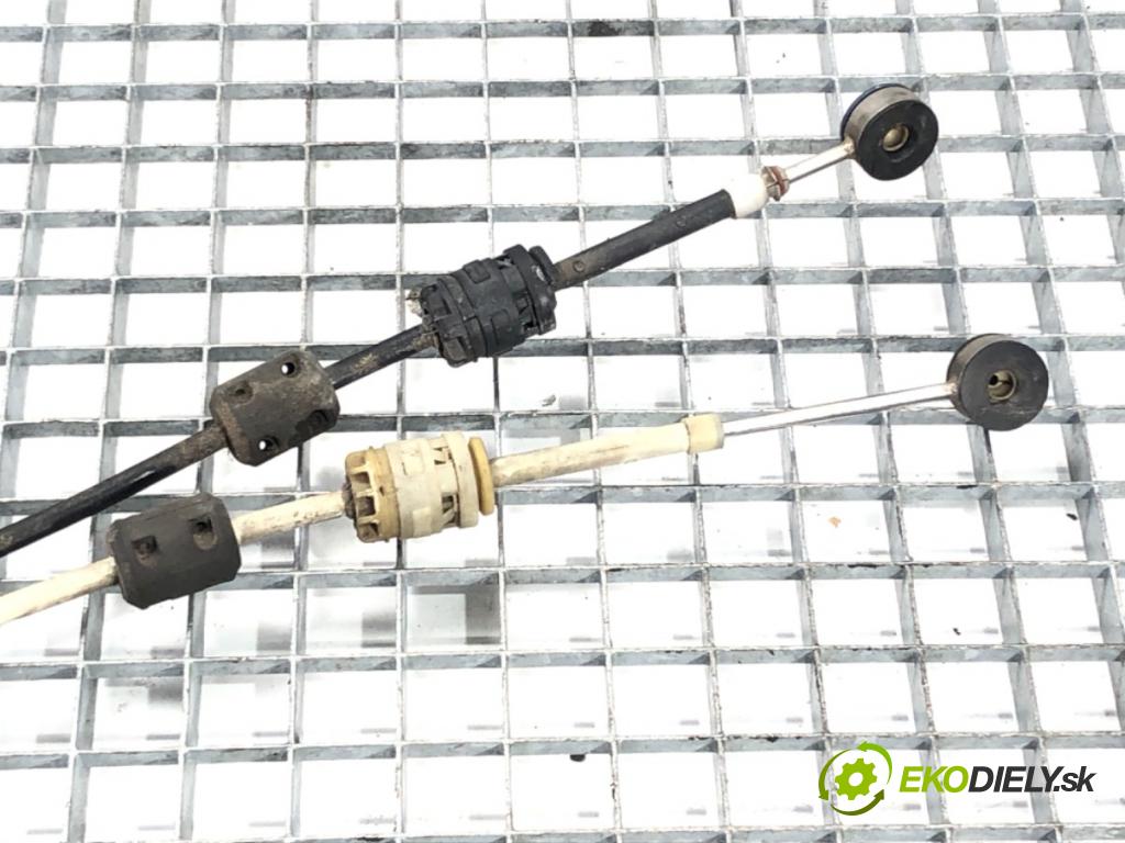 OPEL ASTRA J GTC 2011 - 2022    2.0 CDTI (08) 121 kW [165 KM] olej napędowy 2011 - 2015  Kulisa 55576410 (Rýchlostné páky / kulisy)