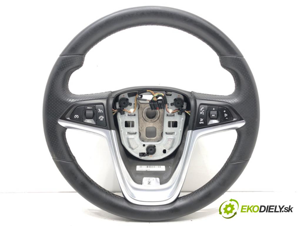 OPEL ASTRA J GTC 2011 - 2022    2.0 CDTI (08) 121 kW [165 KM] olej napędowy 2011 - 2015  Volant 13351028 (Volanty)