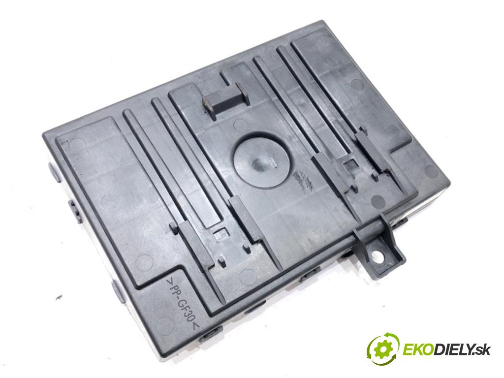 FORD FIESTA VI (CB1, CCN) 2008 - 2022    1.4 TDCi 50 kW [68 KM] olej napędowy 2009 - 2012  Modul komfortu 8V51-15K600-CJ (Moduly komfortu)