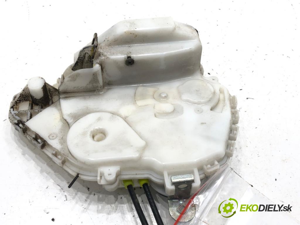 HONDA CR-V III (RE_) 2006 - 2022    2.0 i-VTEC (RE5, RE1) 110 kW [150 KM] benzyna 2007 - 2012  zámok dveře pravý přední část 72111-SWA-P1