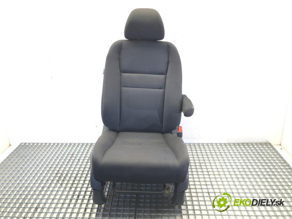 HONDA CR-V III (RE_) 2006 - 2022    2.0 i-VTEC (RE5, RE1) 110 kW [150 KM] benzyna 2007 - 2012  Sedadlo pravy predný 