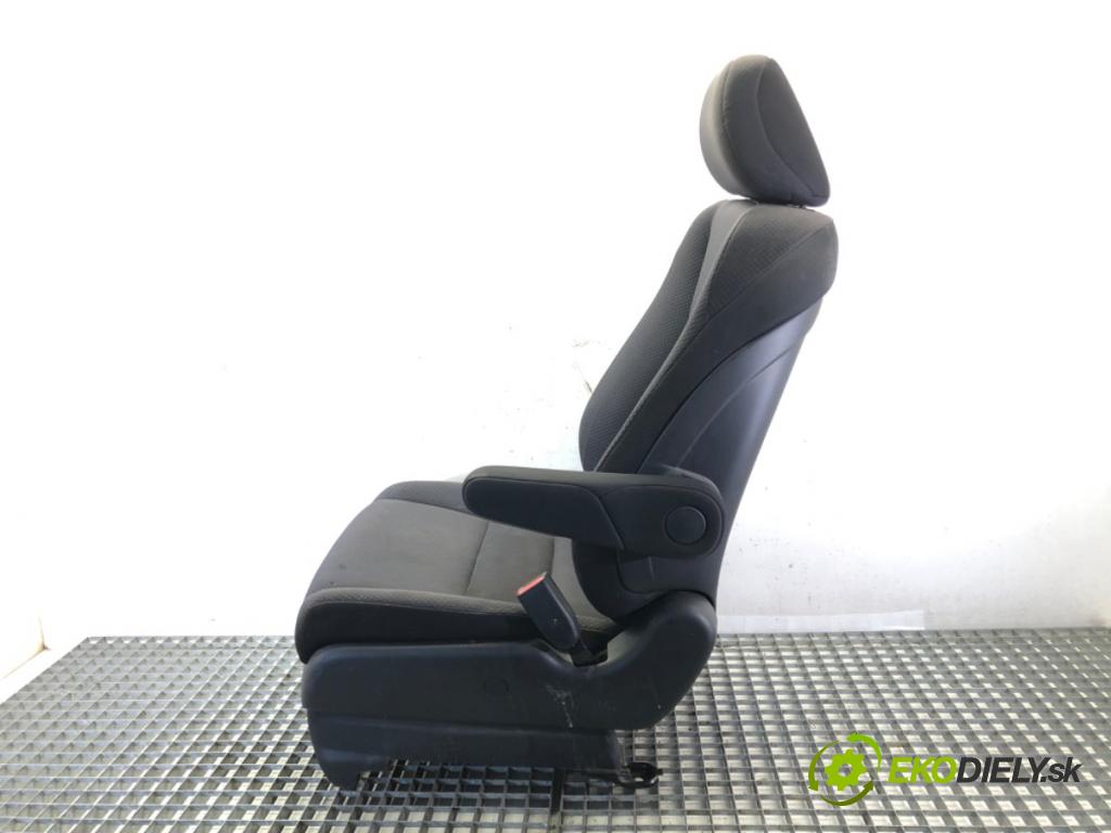 HONDA CR-V III (RE_) 2006 - 2022    2.0 i-VTEC (RE5, RE1) 110 kW [150 KM] benzyna 2007 - 2012  Sedadlo pravy predný