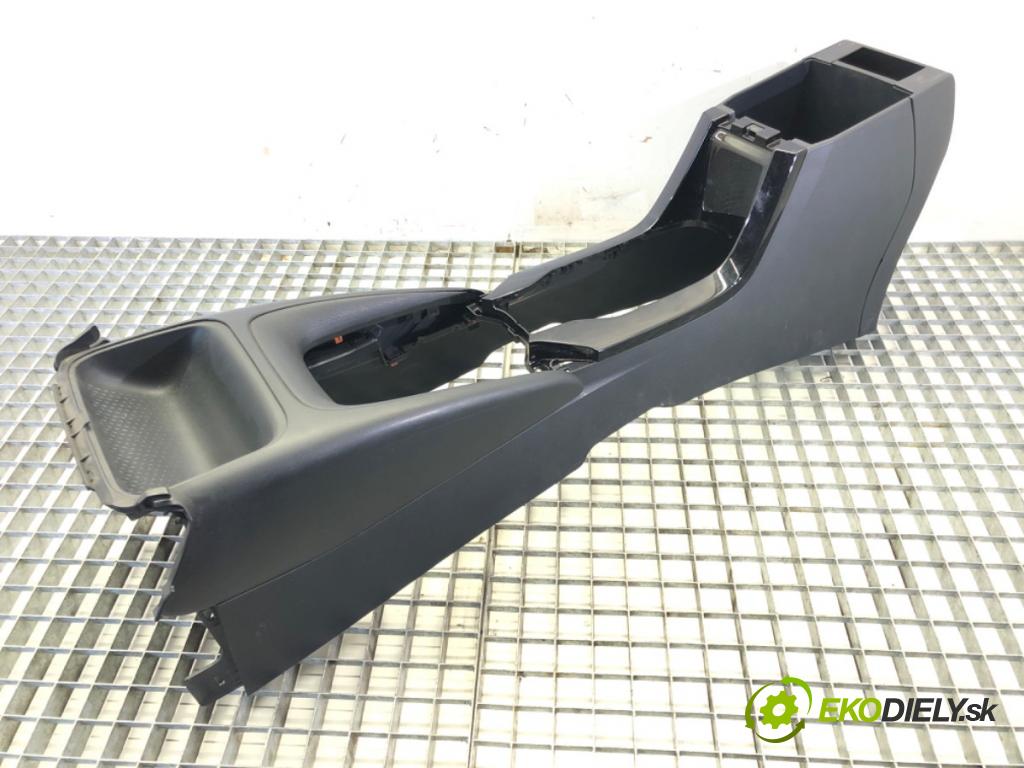 TOYOTA COROLLA sedan (_E21_) 2019 - 2022    1.8 VVTi Hybrid (ZWE211, MZEA12) 72 kW [98 KM] Hybryda silnik benzynowy / elektryczny 2019 - 2022  Tunel stredový  (Stredový tunel / panel)